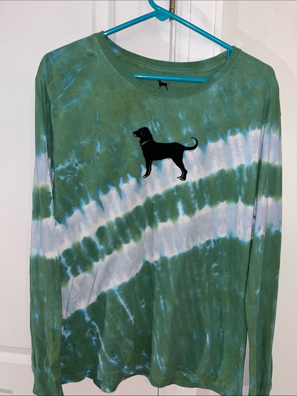 The Black Dog Long Sleeve Green Blue tie dye shirt Nantucket Island Collectible